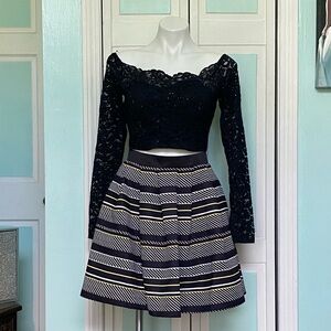 Size 12 2 piece short dress Homecoming cocktail Black Yellow Long Sleeve Lace